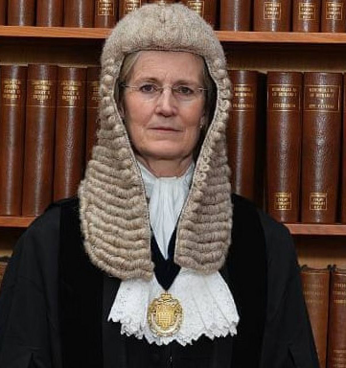 La juge Emma Arbuthnot, magistrat en chef et juge de district supérieur pour l’Angleterre et le Pays de Galles.